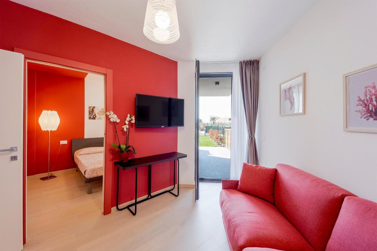 סנטו סטפנו אל מארה Aregai Marina Exclusive Seaside Apartments מראה חיצוני תמונה