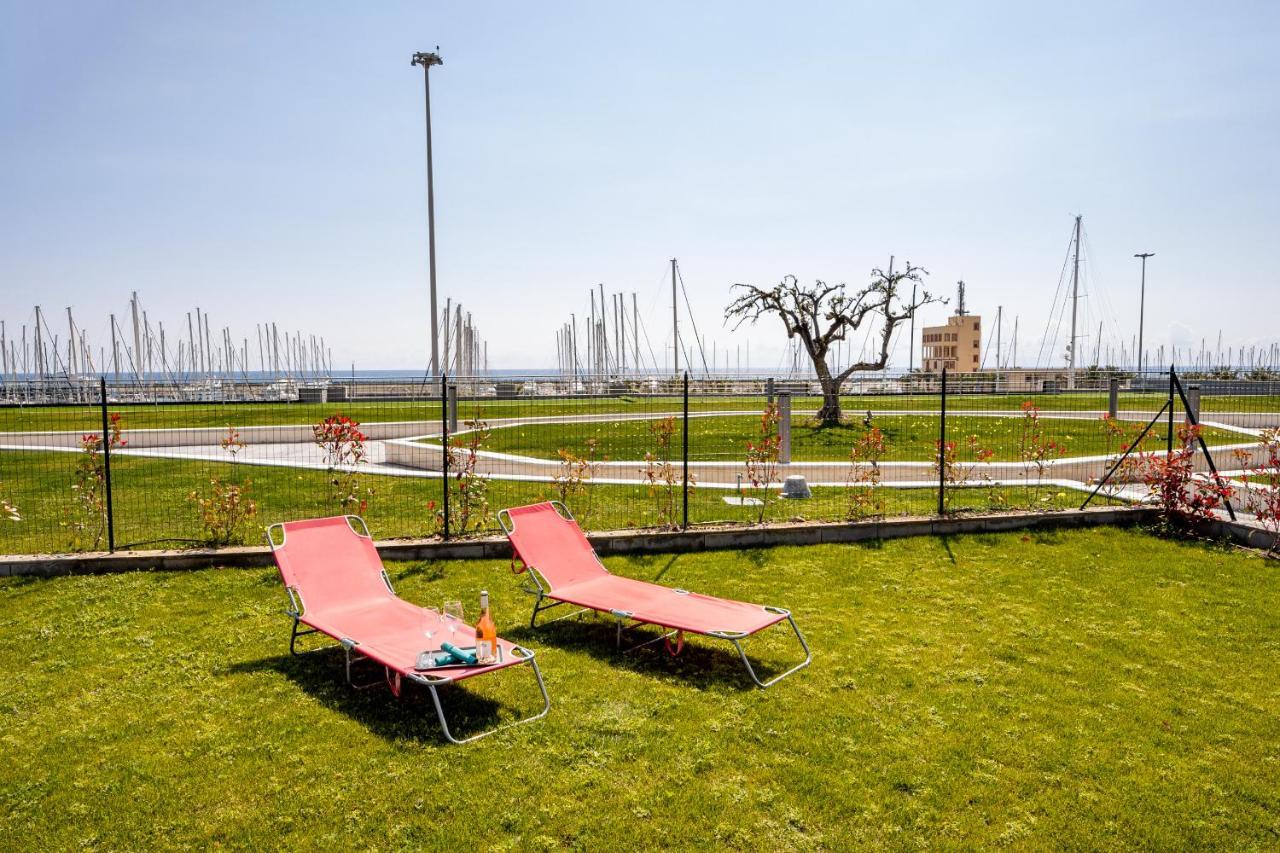 סנטו סטפנו אל מארה Aregai Marina Exclusive Seaside Apartments מראה חיצוני תמונה