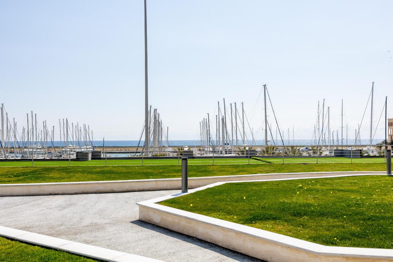 סנטו סטפנו אל מארה Aregai Marina Exclusive Seaside Apartments מראה חיצוני תמונה
